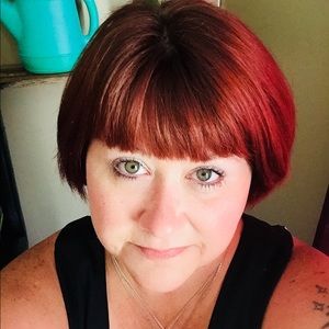 Meet your Posher, Bobbie